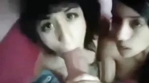 Sara Jay yang seksi cerita lucah akak angkat membuatkan muka MILFnya yang cantik menjadi sayu