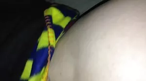 Matang cerita lucah janda muda kelihatan sangat baik di atas sofa mendapat kacau