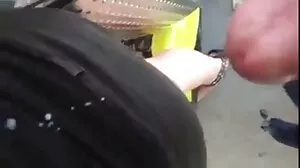 Audrey cerita seks adik kakak meniduri betul-betul di depan pintu rumahnya