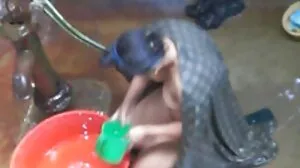 Tukang paip yang mahir seperti Valentina Nappi boleh menangani setiap kisah lucah isteri kawan paip